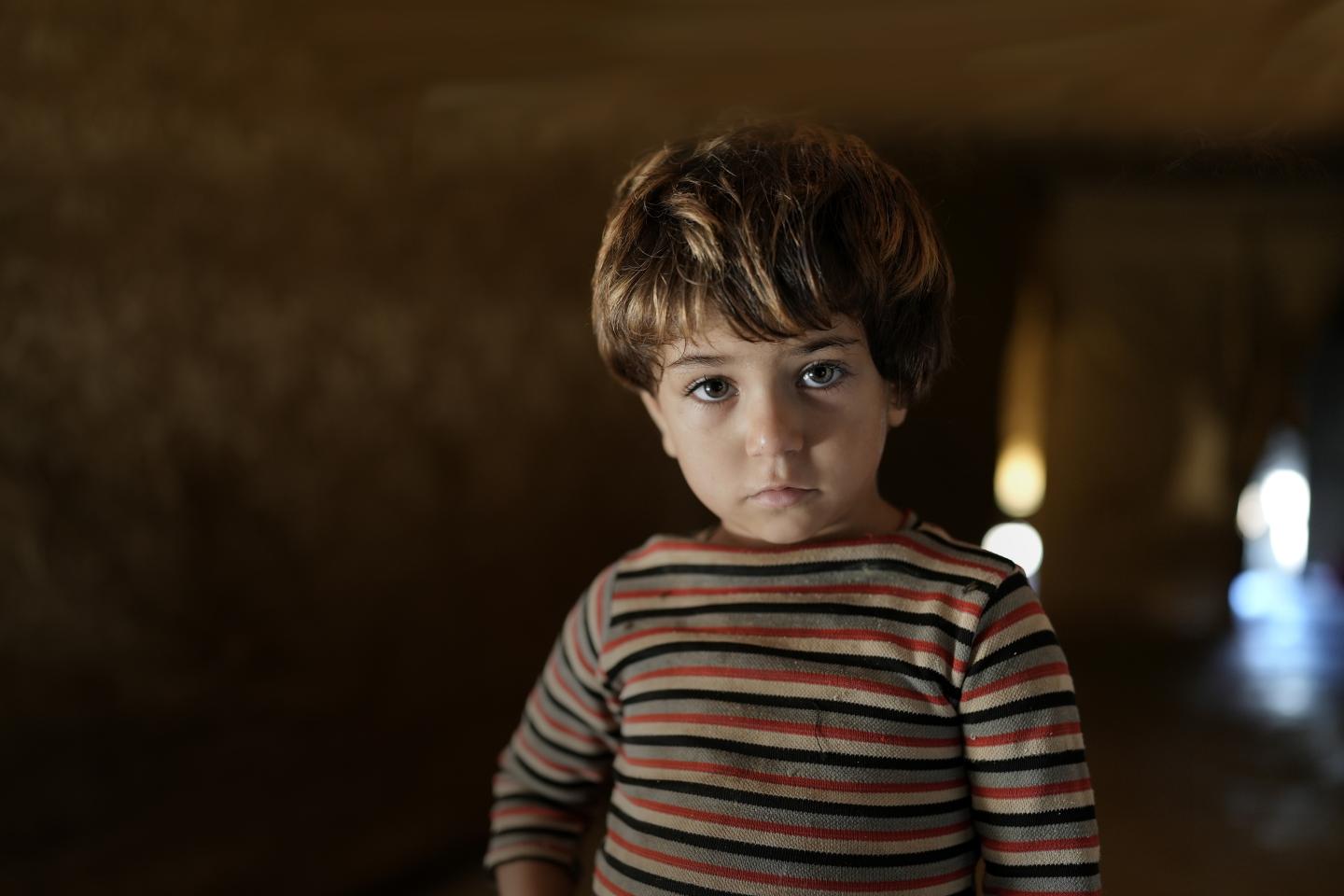 البقاء على قيد الحياة بدون أساسيّات العيش: تفاقم تأثيرات الأزمة اللبنانية على الأطفال